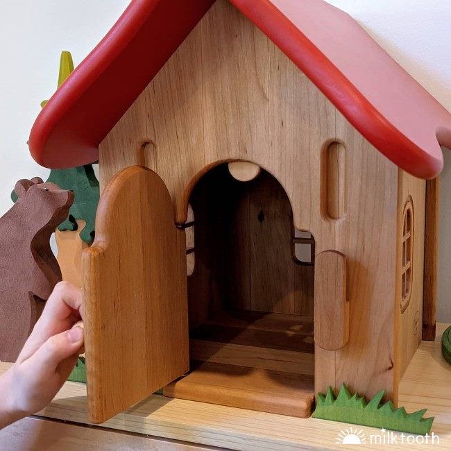 Wooden dollhouse deals red roof