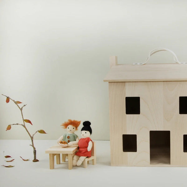 Olli ella dolls store house